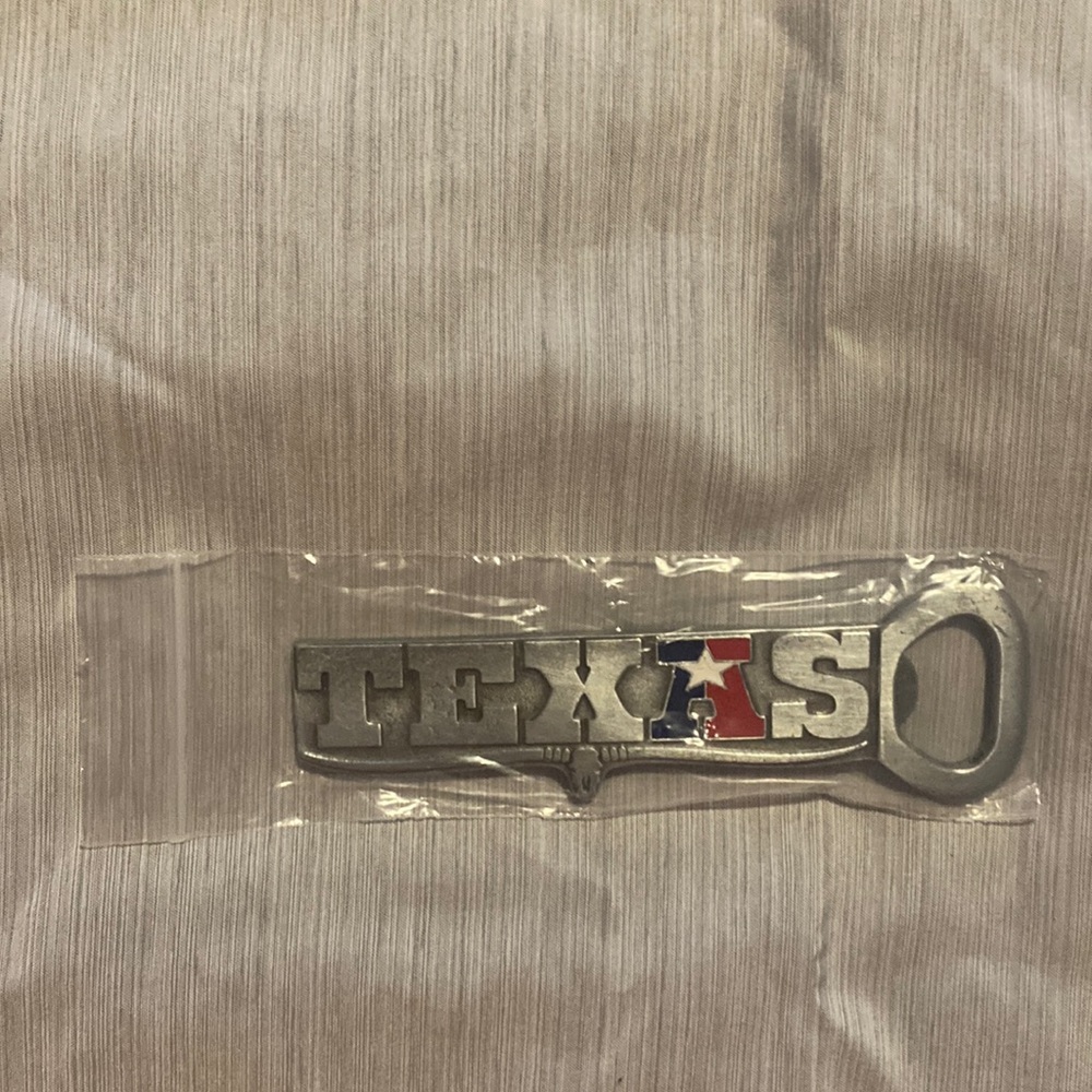 Brand New
Dallas Texas Bottle Opener Magnet…